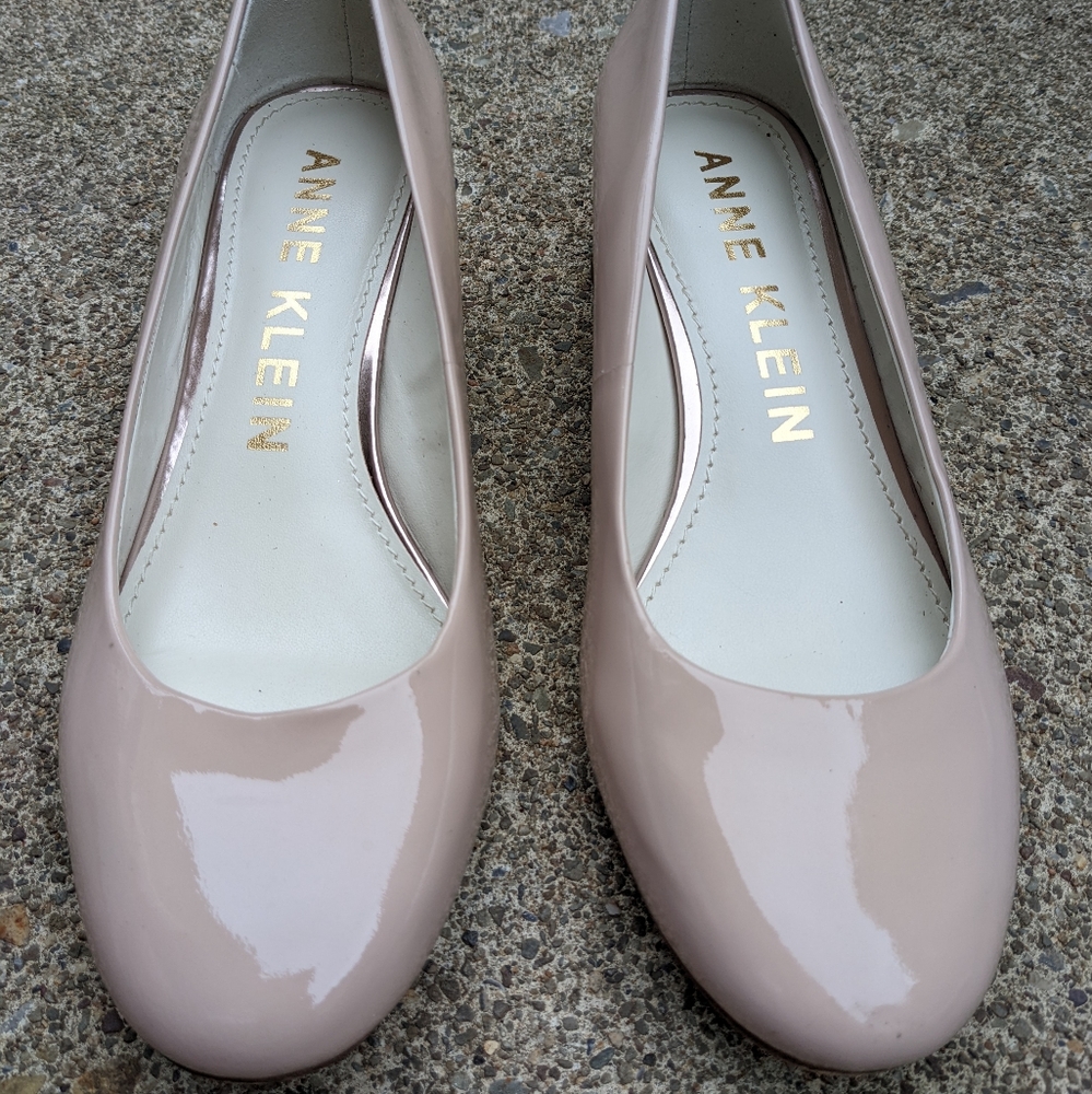 Anne Klein Blush Nude Patent Round-Toe Flats